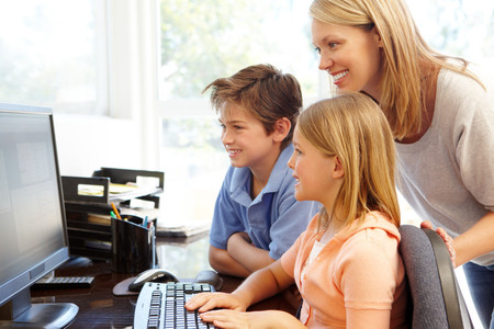 FamilyNet Social Networking